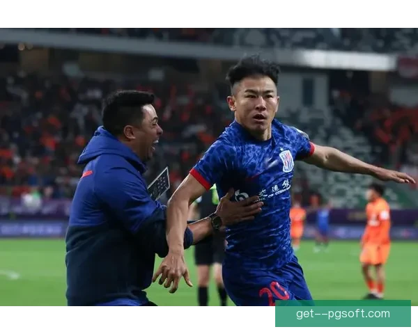 于汉超足协杯决赛替补登场一击制胜点燃申花冠军夜的英雄时刻传奇