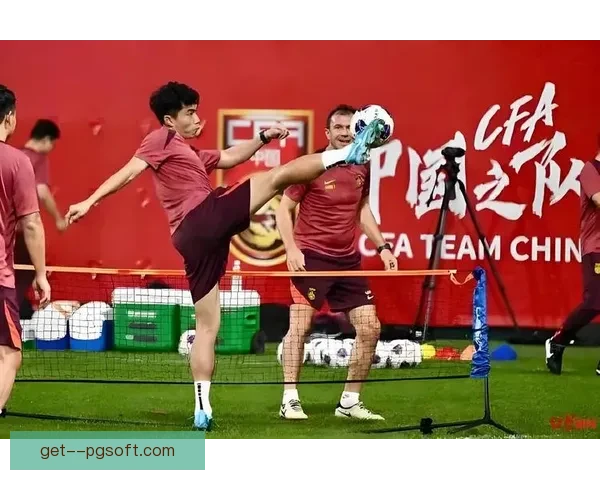 国足大连集训全力冲刺十八强赛关键战役凝聚士气誓取突破重燃出线希望