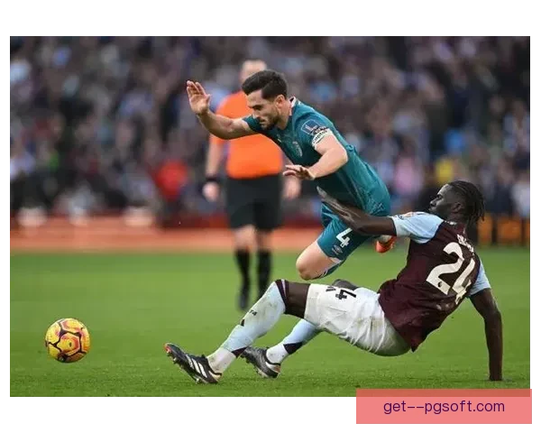 沃特金斯在维拉表现出色屡创佳绩 打破进球助攻纪录成球队核心