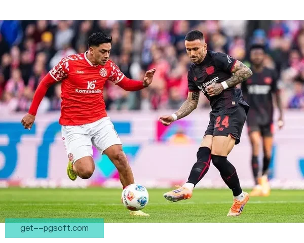 美因茨宣布与主教练续约三年 积极布局未来发展