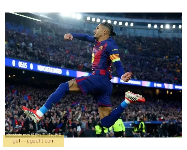 维蒂尼亚欧冠客场惊天远射绝杀巴塞罗那震撼全场