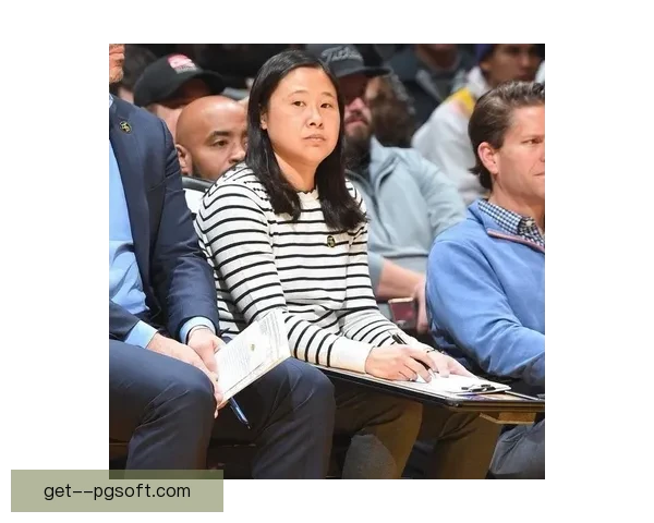 菲尔克鲁格赛季压哨离队不莱梅引发转会震动与球队调整 菲尔克鲁格赛季压哨离队不莱梅引发转会震动与球队调整
